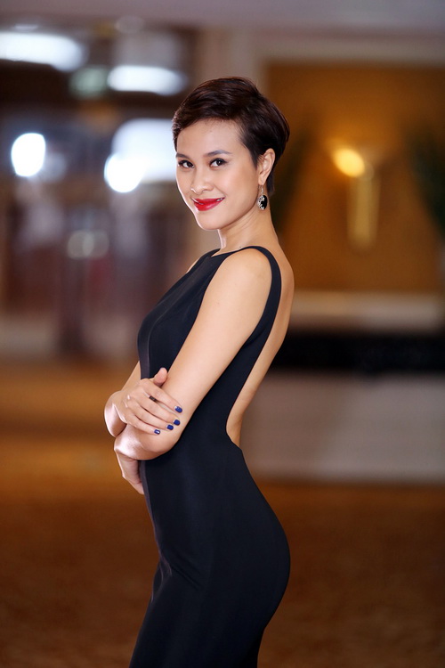 Xuân Lan, Hoàng Thuỳ, Phương Mai lên tiếng bênh vực Lại Thanh Hương Xuân Lan, Hoàng Thuỳ, Phương Mai lên tiếng bênh vực Lại Thanh Hương